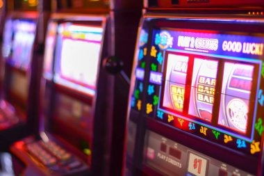 Card dealing interface and bet placement tentoto baccarat card dealing interface